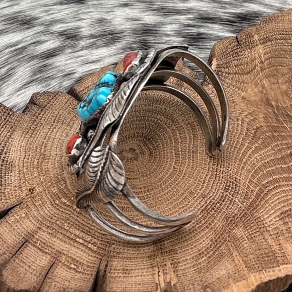 1970s Native American NAVAJO Sterling Turquoise & Branch Coral Cuff Bracelet - Picture 2 of 4